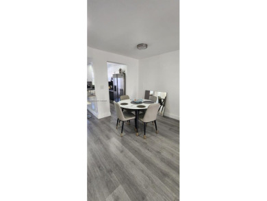 This aparment offers 2 bedrooms, 2baths updated, remodeled on Sunrise Lakes Phase III in Florida - for sale on GolfHomes.com, golf home, golf lot