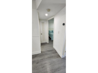 This aparment offers 2 bedrooms, 2baths updated, remodeled on Sunrise Lakes Phase III in Florida - for sale on GolfHomes.com, golf home, golf lot