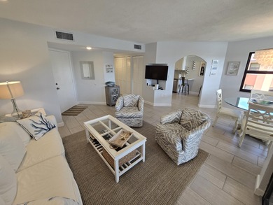 Naples Florida Real Estate For Sale! You can COUNT on VALUE with on Hammock Bay in Florida - for sale on GolfHomes.com, golf home, golf lot