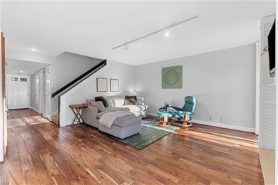 This beautifully remodeled end-unit townhome is the perfect on Kingsmill Resort and Golf Club in Virginia - for sale on GolfHomes.com, golf home, golf lot