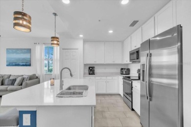GROUND FLOOR, END UNIT, 3-bedroom, 2 bathroom condominium with on Lakewood National Golf Club in Florida - for sale on GolfHomes.com, golf home, golf lot