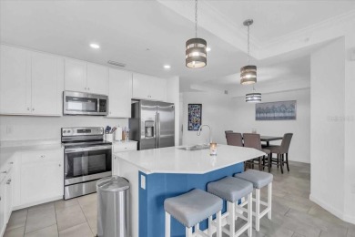 GROUND FLOOR, END UNIT, 3-bedroom, 2 bathroom condominium with on Lakewood National Golf Club in Florida - for sale on GolfHomes.com, golf home, golf lot