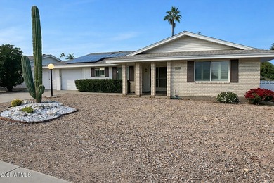 This charming, spacious 2-bedroom, 2-bath home features on Sun City Country Club in Arizona - for sale on GolfHomes.com, golf home, golf lot