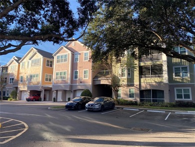 Welcome to this spacious and bright 2-bedroom, 2-bathroom condo on MetroWest Golf Club in Florida - for sale on GolfHomes.com, golf home, golf lot