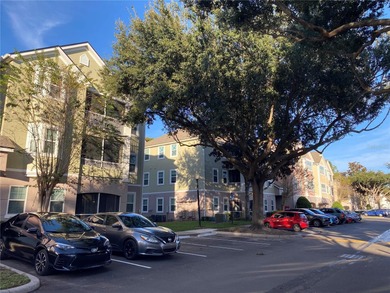 Welcome to this spacious and bright 2-bedroom, 2-bathroom condo on MetroWest Golf Club in Florida - for sale on GolfHomes.com, golf home, golf lot