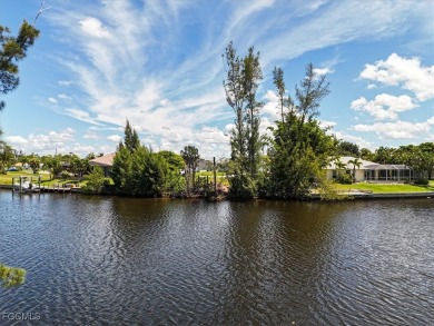 Paradise Awaits! Imagine waking up to expansive intersecting on Palmetto-Pine Country Club in Florida - for sale on GolfHomes.com, golf home, golf lot
