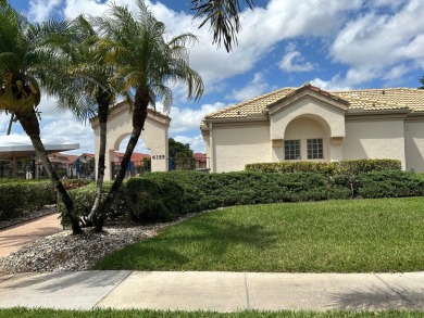 Extra welcoming light and bright entrance in the largest floor on Indian Spring Golf and Country Club in Florida - for sale on GolfHomes.com, golf home, golf lot