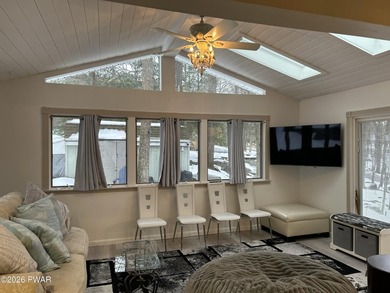 Tanglwood Lakes Community at Lake Wallenpaupack! This Modern and on Paupack Hills Golf and Country Club in Pennsylvania - for sale on GolfHomes.com, golf home, golf lot