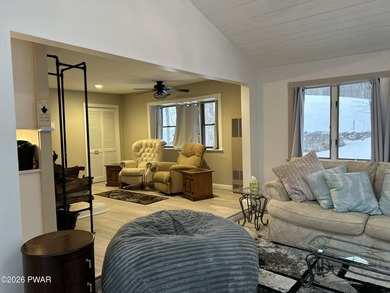 Tanglwood Lakes Community at Lake Wallenpaupack! This Modern and on Paupack Hills Golf and Country Club in Pennsylvania - for sale on GolfHomes.com, golf home, golf lot