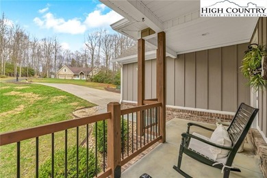 Custom-built Craftsman home at Mt. Air Golf Course offering on Mountain Aire Golf Course in North Carolina - for sale on GolfHomes.com, golf home, golf lot