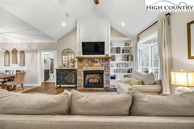 Custom-built Craftsman home at Mt. Air Golf Course offering on Mountain Aire Golf Course in North Carolina - for sale on GolfHomes.com, golf home, golf lot