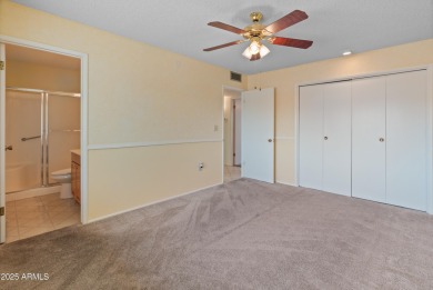 Welcome to the heart of Sun City! This charming 2-bedroom on Sun City Lakes West and East in Arizona - for sale on GolfHomes.com, golf home, golf lot