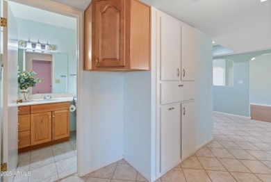Welcome to the heart of Sun City! This charming 2-bedroom on Sun City Lakes West and East in Arizona - for sale on GolfHomes.com, golf home, golf lot