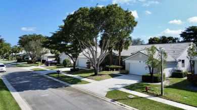 Exceptional Opportunity - Priced 10% Below Recent Sales! 3 bed on Aberdeen Golf and Country Club in Florida - for sale on GolfHomes.com, golf home, golf lot