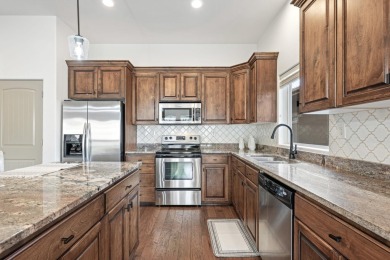 Welcome to easy living in St. George! This charming 2-bedroom on Sunbrook Golf Course in Utah - for sale on GolfHomes.com, golf home, golf lot