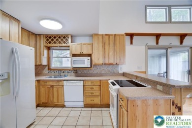Step into this 3 bed 2 bath home and imagine placing your on Pocono Farms Country Club in Pennsylvania - for sale on GolfHomes.com, golf home, golf lot
