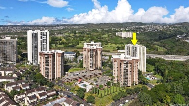 Comfortable, cool, corner/end 2-bedroom unit with 2 parking on Pearl Country Club in Hawaii - for sale on GolfHomes.com, golf home, golf lot