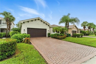 Stunning and meticulously updated 3-bedroom + den, 3-bath home on Wyndemere Country Club in Florida - for sale on GolfHomes.com, golf home, golf lot