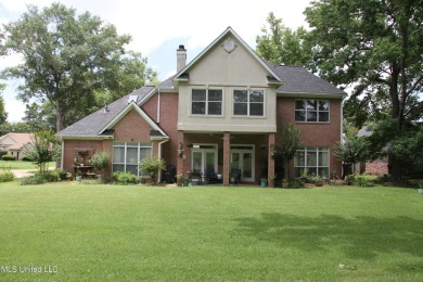 A beautiful 1 owner home built in 1995 located on the fairway of on Colonial Country Club Deerfield in Mississippi - for sale on GolfHomes.com, golf home, golf lot