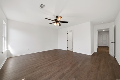 This 3 bedroom/ 2 bathroom new construction home in Diamondhead on Diamondhead Golf and Country Club in Arkansas - for sale on GolfHomes.com, golf home, golf lot