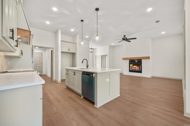 This 3 bedroom/ 2 bathroom new construction home in Diamondhead on Diamondhead Golf and Country Club in Arkansas - for sale on GolfHomes.com, golf home, golf lot