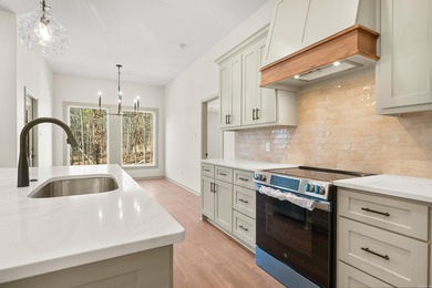 This 3 bedroom/ 2 bathroom new construction home in Diamondhead on Diamondhead Golf and Country Club in Arkansas - for sale on GolfHomes.com, golf home, golf lot