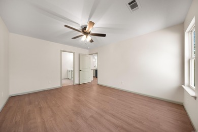 This 3 bedroom/ 2 bathroom new construction home in Diamondhead on Diamondhead Golf and Country Club in Arkansas - for sale on GolfHomes.com, golf home, golf lot