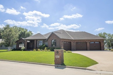This stunning home in Rock Valley offers an unbeatable on Rock Valley Golf Course in Iowa - for sale on GolfHomes.com, golf home, golf lot