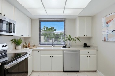 Welcome to peaceful Florida living in Sarasota's beautifully on The Meadows Golf and Country Club in Florida - for sale on GolfHomes.com, golf home, golf lot