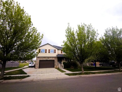 Huge One Owner Home Adjoining The Ranches Golf Corse with NO on The Ranches Golf Club in Utah - for sale on GolfHomes.com, golf home, golf lot
