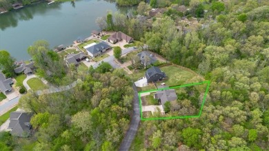 Don't miss this rare opportunity! Located near the peaceful on Bella Vista Country Club - Highlands in Arkansas - for sale on GolfHomes.com, golf home, golf lot