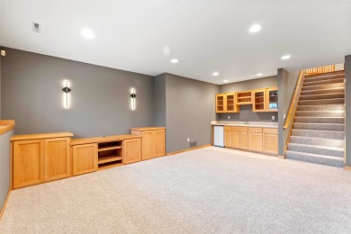 This meticulously maintained ranch home offers 4 bedrooms, 3.5 on Sun Prairie Golf Course in Wisconsin - for sale on GolfHomes.com, golf home, golf lot