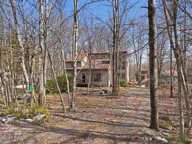 Welcome to 2722 Pebble Court, a charming home nestled in the on The Hideout Golf in Pennsylvania - for sale on GolfHomes.com, golf home, golf lot