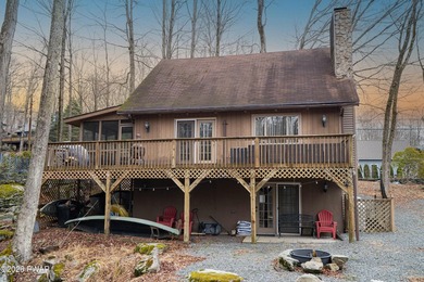 Welcome to your Pocono retreat! This spacious yet cozy on The Hideout Golf in Pennsylvania - for sale on GolfHomes.com, golf home, golf lot