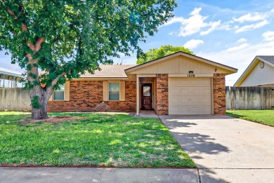 Charming brick home nestled just moments away from the golf on Andrews County Golf Course in Texas - for sale on GolfHomes.com, golf home, golf lot
