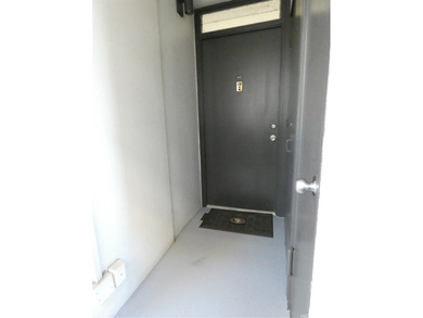 Conveniently located in Waikiki...unit has an enclosed lanai for on Ala Wai Golf Course in Hawaii - for sale on GolfHomes.com, golf home, golf lot