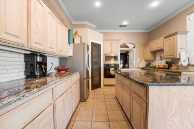 MOVE IN READY!! This beauty offers easy maintenance front and on Club at Mission Dorado in Texas - for sale on GolfHomes.com, golf home, golf lot