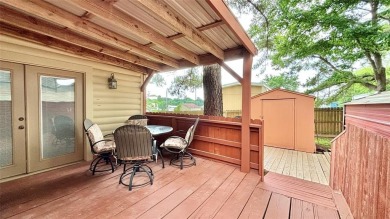Welcome to this beautifully maintained 2-bedroom, 2-bath home in on Links At Lands End in Texas - for sale on GolfHomes.com, golf home, golf lot
