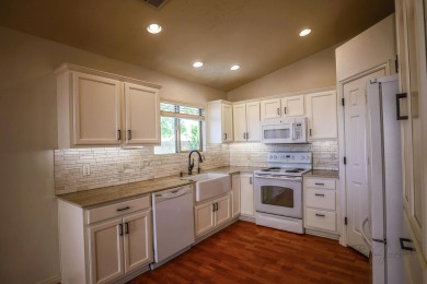 Beautiful, updated home in Sun River. The premier Lifestyle on Sunriver Golf Club in Utah - for sale on GolfHomes.com, golf home, golf lot