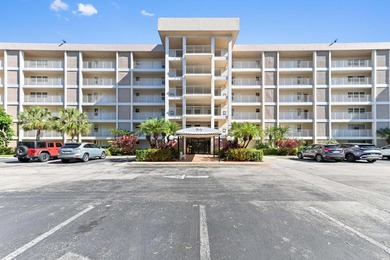 Beautiful & spacious 3/2 corner ground-floor unit (1,390 SF) on  in Florida - for sale on GolfHomes.com, golf home, golf lot