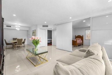 Bright 3/2 corner condo offering golf course living in Inverrary on Inverrary Country Club in Florida - for sale on GolfHomes.com, golf home, golf lot