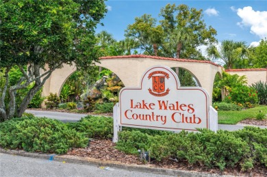 Enjoy the perfect Florida lifestyle in this 2-bedroom, 2-bath on Lake Wales Country Club in Florida - for sale on GolfHomes.com, golf home, golf lot