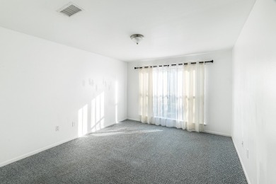 Spacious 3-bedroom, 2-bath townhouse in the desirable Crown on Crown Colony Country Club in Texas - for sale on GolfHomes.com, golf home, golf lot