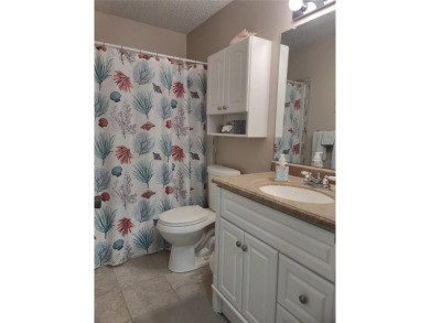 Great opportunity to own a beautifully maintained 2BR/2BA villa on Mainlands Golf Club in Florida - for sale on GolfHomes.com, golf home, golf lot