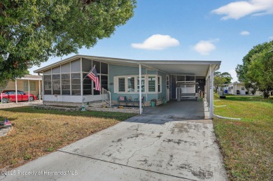 Welcome to this charming 2-bedroom, 2-bathroom home with 1,296 on Brookridge Country Club in Florida - for sale on GolfHomes.com, golf home, golf lot