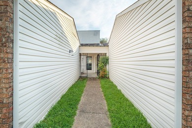 Spacious 3-bedroom, 2-bath townhouse in the desirable Crown on Crown Colony Country Club in Texas - for sale on GolfHomes.com, golf home, golf lot