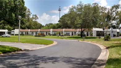 Great opportunity to own a beautifully maintained 2BR/2BA villa on Mainlands Golf Club in Florida - for sale on GolfHomes.com, golf home, golf lot