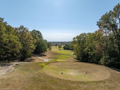 Enjoy Eagle Crest Golf Course in your backyard. Views on Eagle Crest Golf Course in Arkansas - for sale on GolfHomes.com, golf home, golf lot