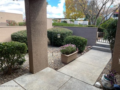 Amazing single level 2BR/2BA 1,449 sq/ft townhome, 2 Car Garage on Antelope Hills Golf Courses in Arizona - for sale on GolfHomes.com, golf home, golf lot
