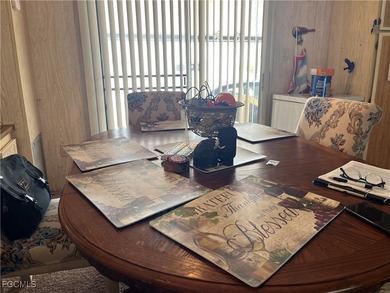 Come make this unit YOURS. 1,300 square ft HUGE!!. Located in on Six Lakes Country Club in Florida - for sale on GolfHomes.com, golf home, golf lot